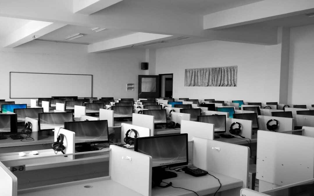 Call Center Ibrido: Vantaggi Potenti per Crescere